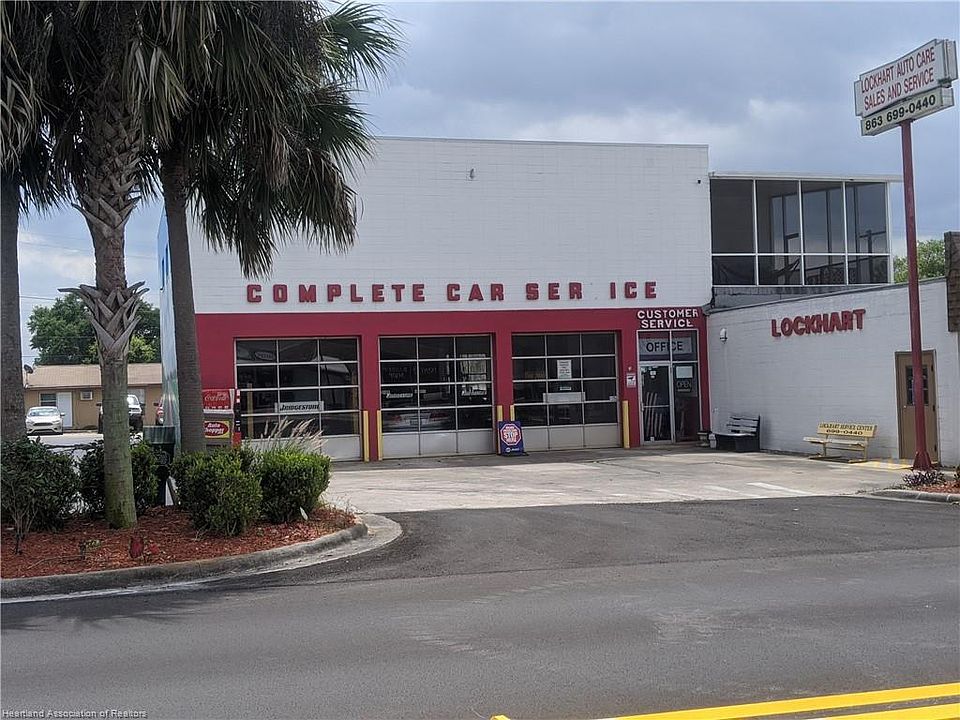 1st image of 256 E Interlake Blvd