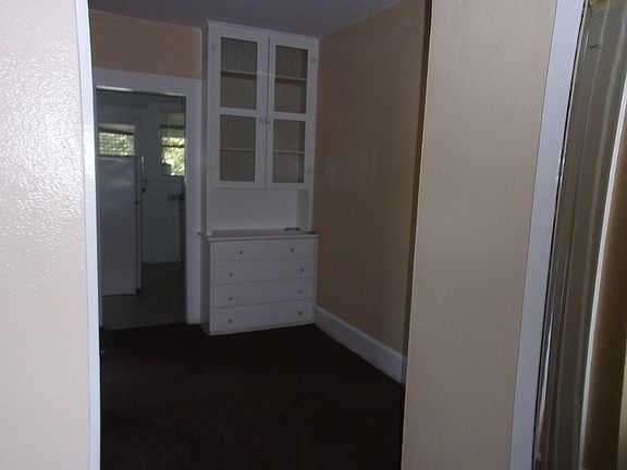 5th image of 1005 6th St N