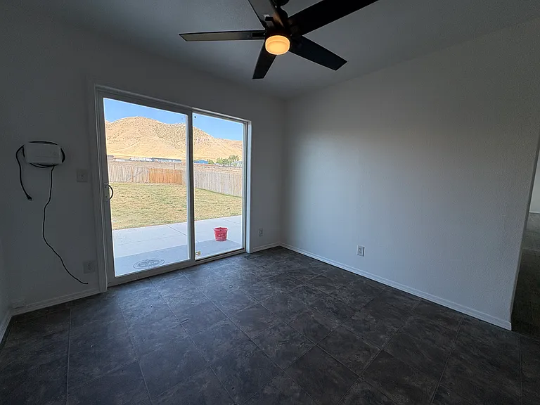 10685 Spur St — Photo 10