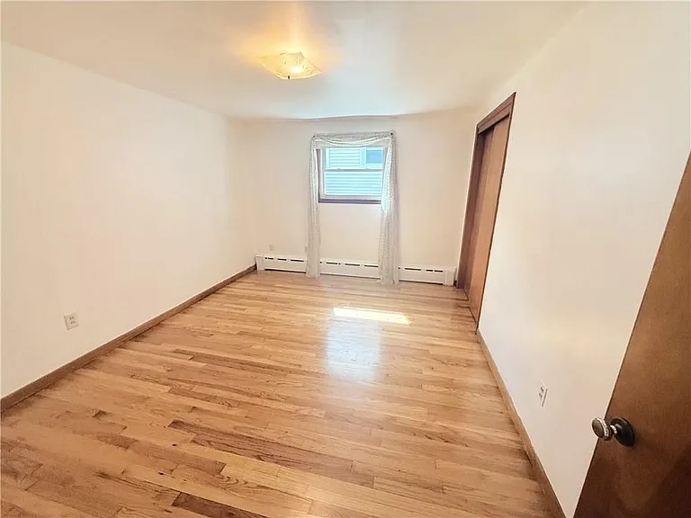 25 Thurston Ave #B — Photo 14