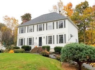 11 Burbank Way, Hooksett, NH 03106
