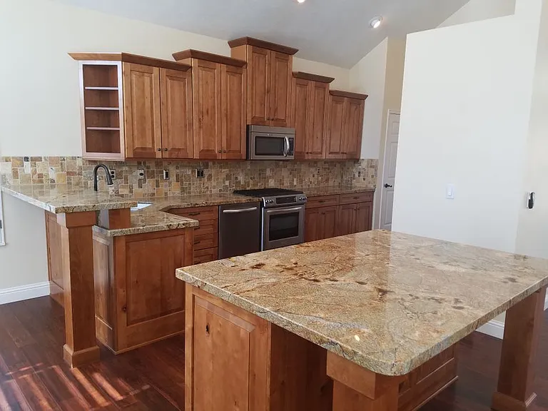 7992 Springshire Dr — Photo 4