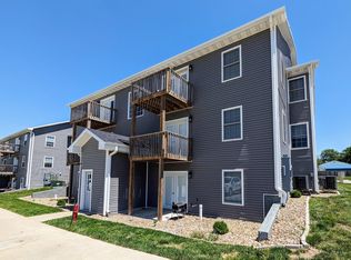 B Ave Apartments - 1, Oskaloosa, IA 52577
