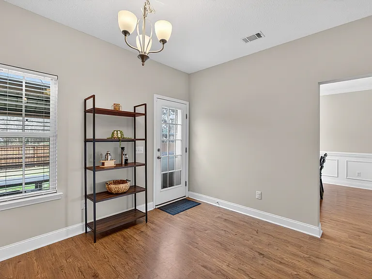 245 Alcott Cir — Photo 17
