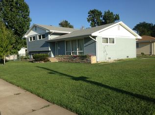604 E Leslie Ave, Salina, KS 67401