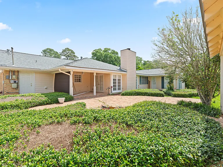 504 Alonda Dr — Photo 23