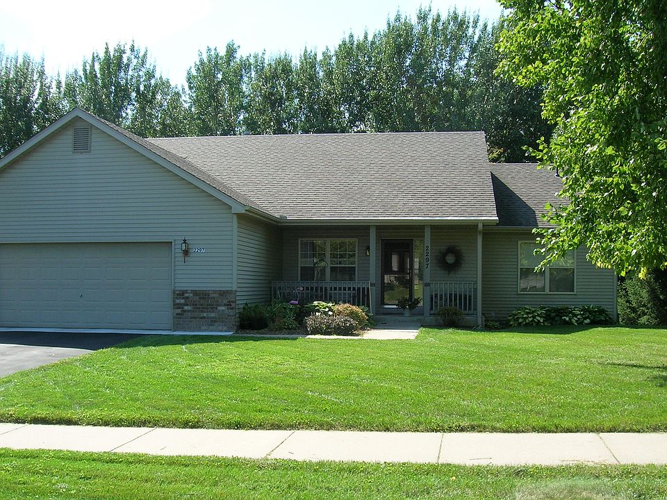 1st image of 2297 Manuela Dr