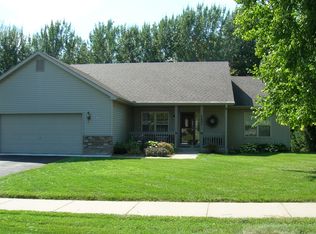 2297 Manuela Dr, Chaska, MN 55318