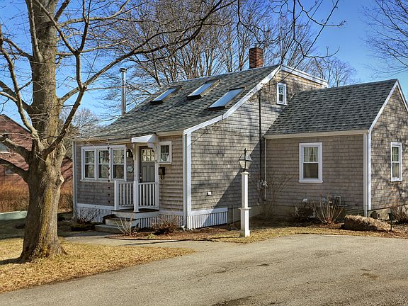 2nd image of 33 Elmira Ave