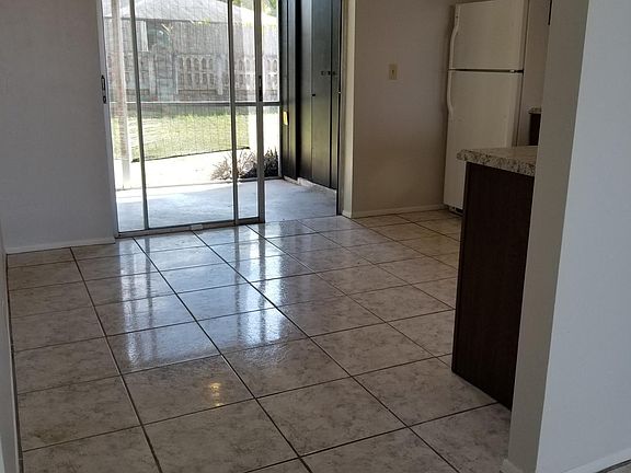 4th image of 4454 Frankie Ct