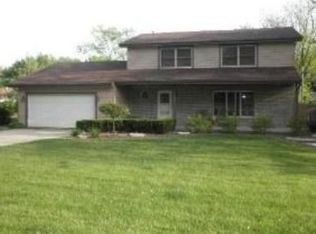 940 Herr Dr, New Lenox, IL 60451
