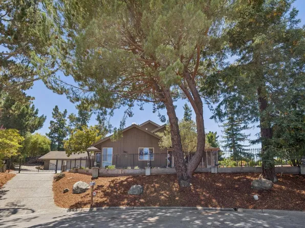 35 Silk Tree Pl, Hillsborough, CA 94010