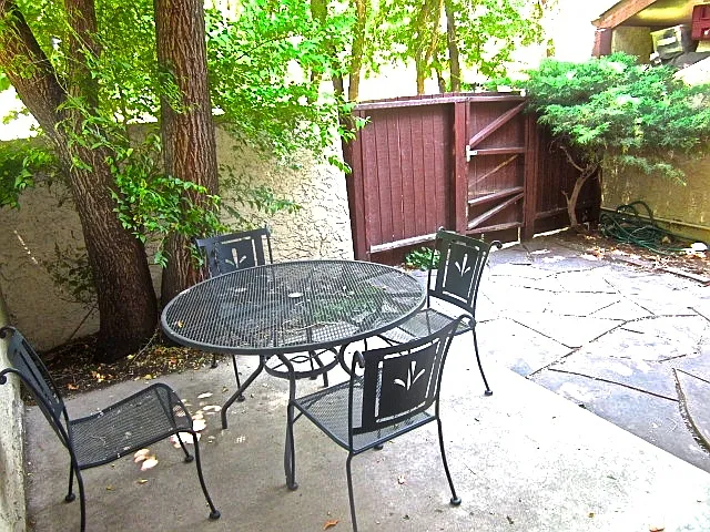 2643 Grapewood Ln — Photo 10