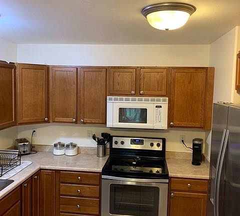 4th image of 1130 Cruiser Ln #1130O