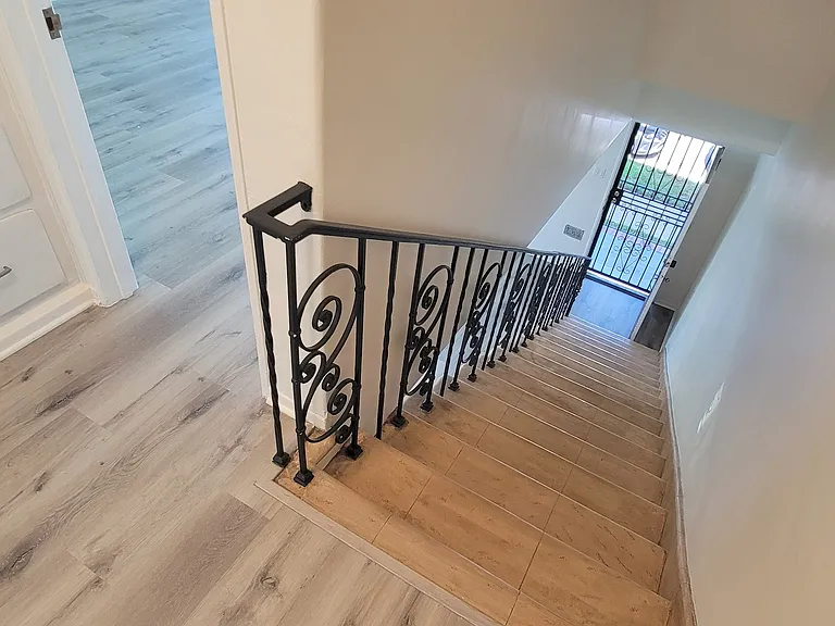 133 N Kings Rd #1/2 — Photo 16