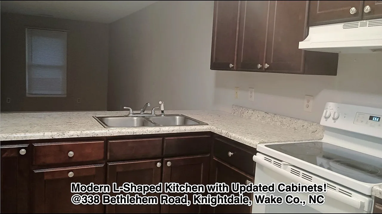 2 bed, 800 sqft, $1,325 — Photo 2