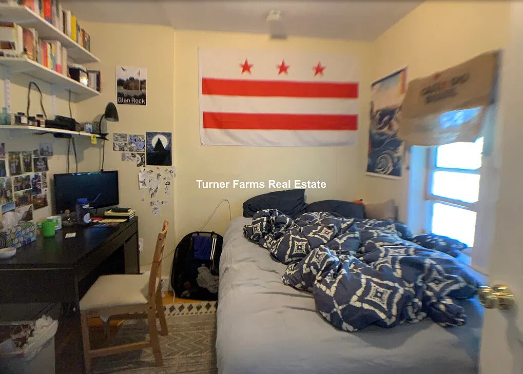 197 College Ave — Photo 3