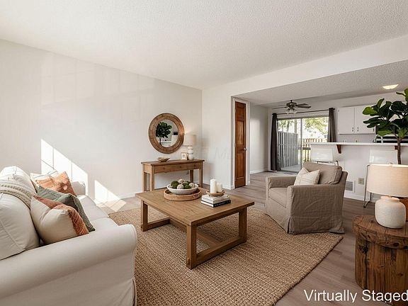5th image of 5053 Stoneybrook Blvd