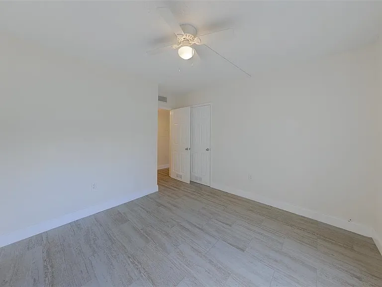 10215 Regal Dr #4 — Photo 30