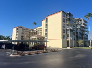 9000 Commodore Dr APT 607, Seminole, FL 33776