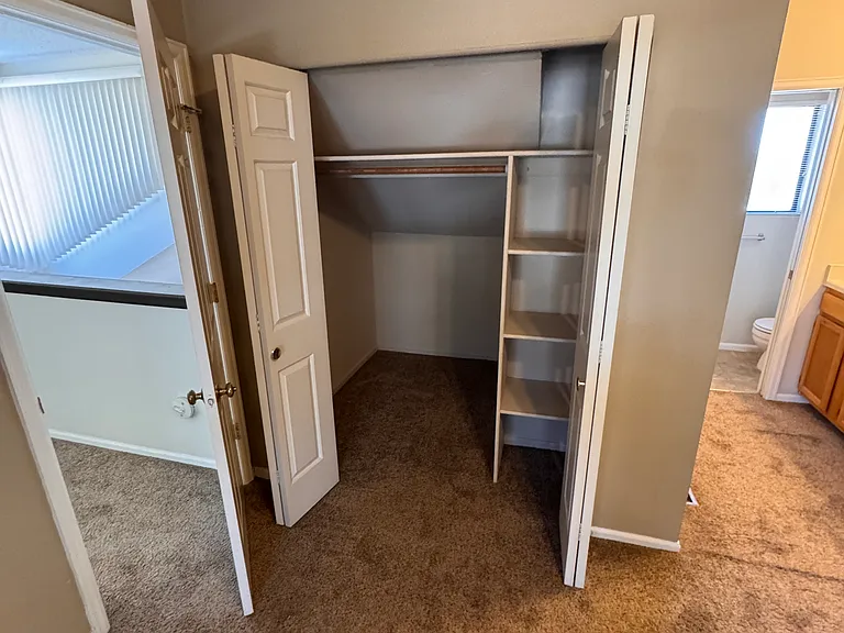 365 Autumn Ridge Cir #F — Photo 16