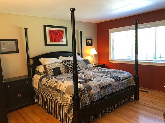 Master Bedroom on main floor