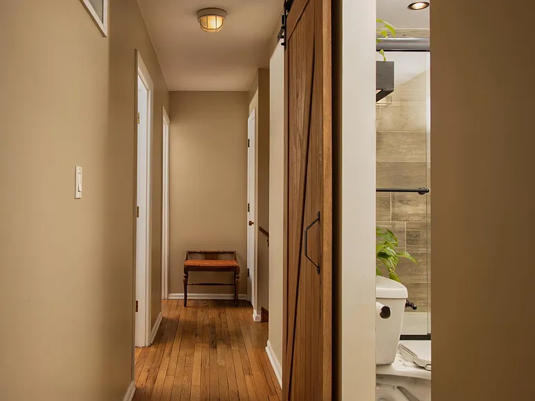 121 Mohawk Dr — Photo 14