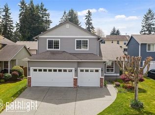3015 NE Mercer Ct, Bremerton, WA 98311