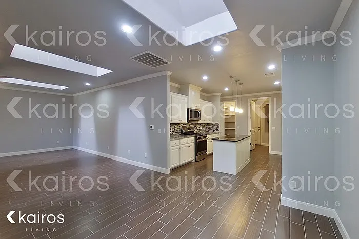 7308 Mosley St — Photo 5