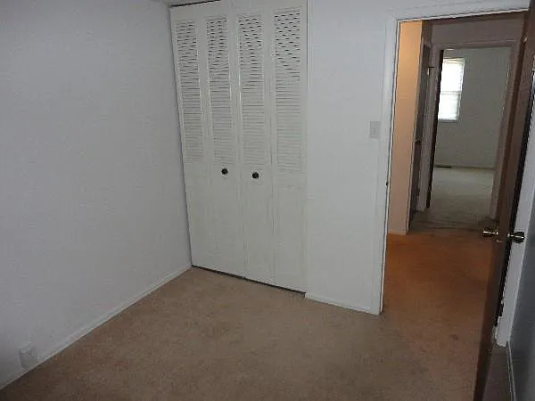 321 Laporte Ct — Photo 17