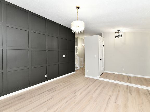 4th image of 4117 Luxembourg Cir E