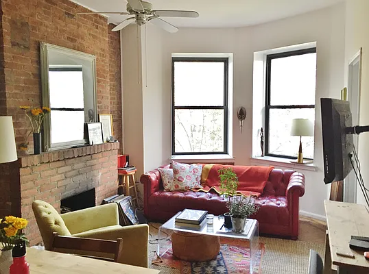 Rented by Brooklyn Heights Real Estate Inc | media 25