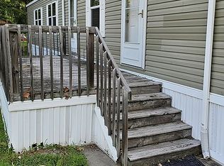 213 Delaware St, Edwardsville, KS 66113