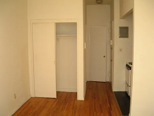 Rented by Rent Manhattan | media 3