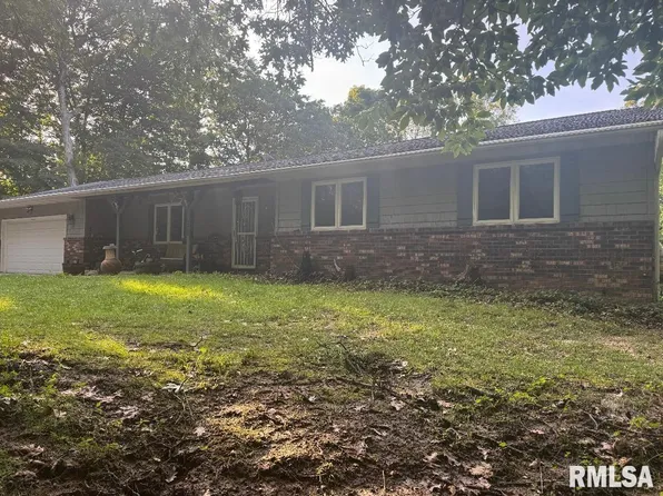 228 E Hicks Hollow Rd, Chillicothe, IL 61523