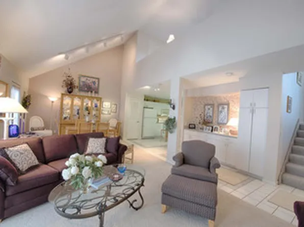 110 Vail St #4, Midland, MI 48642