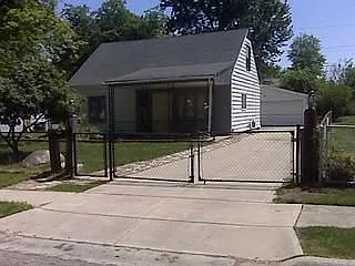 904 Colgate Rd photo 1