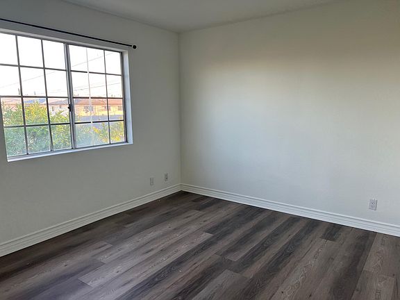 3rd image of 645 Keenan Ave APT B