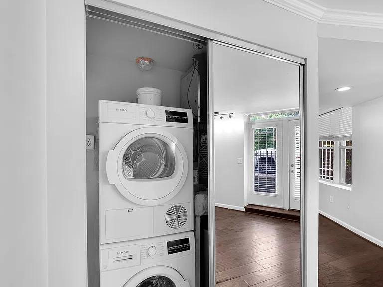 1801 Calvert St NW #G9 — Photo 11