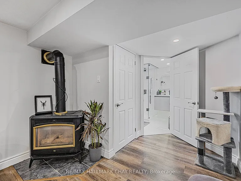 69 Richardson Dr #LOWER — Photo 6