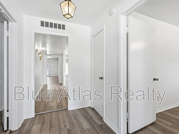 3rd image of 7747 Dentcrest Dr