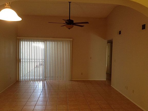 Lots of Tile, Vaulted Ceilin