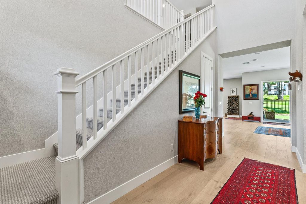 1838 Links Drive 4