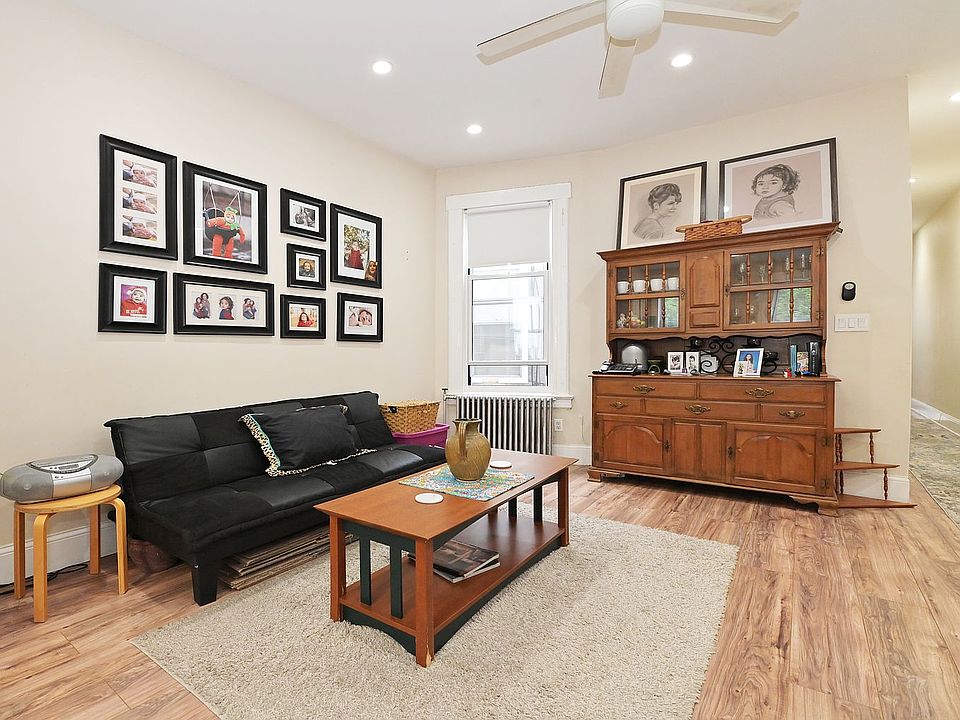 1st image of 25-48 18th St #2