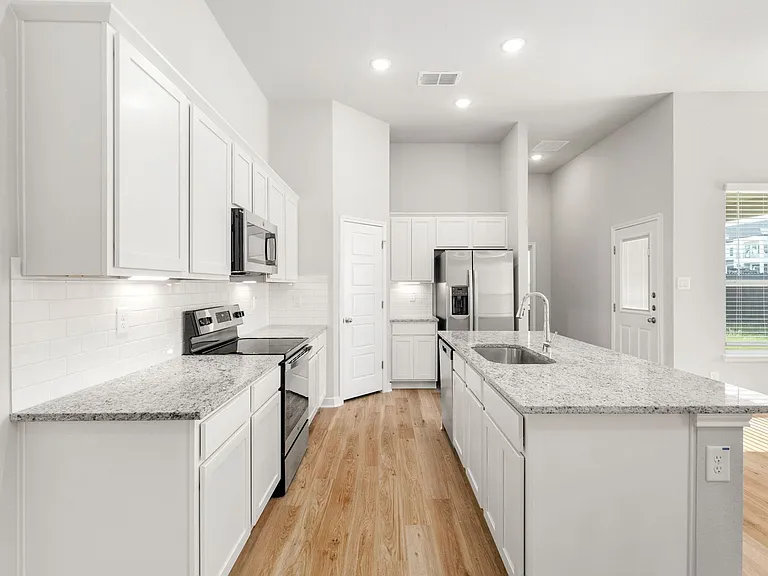 707 Staglin St #A — Photo 8