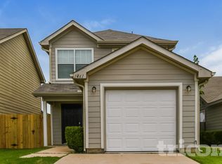 1461 Pine Ln, Fort Worth, TX 76140
