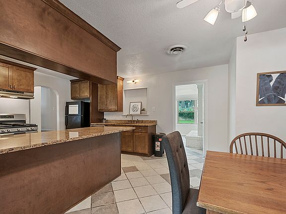 4th image of 1810 Larkspur Dr #1D-618301