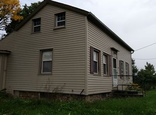 5703 Allen Padgham Rd, Farmington, NY 14425