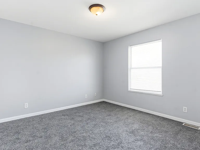 1824 Country Hills Dr #B — Photo 13