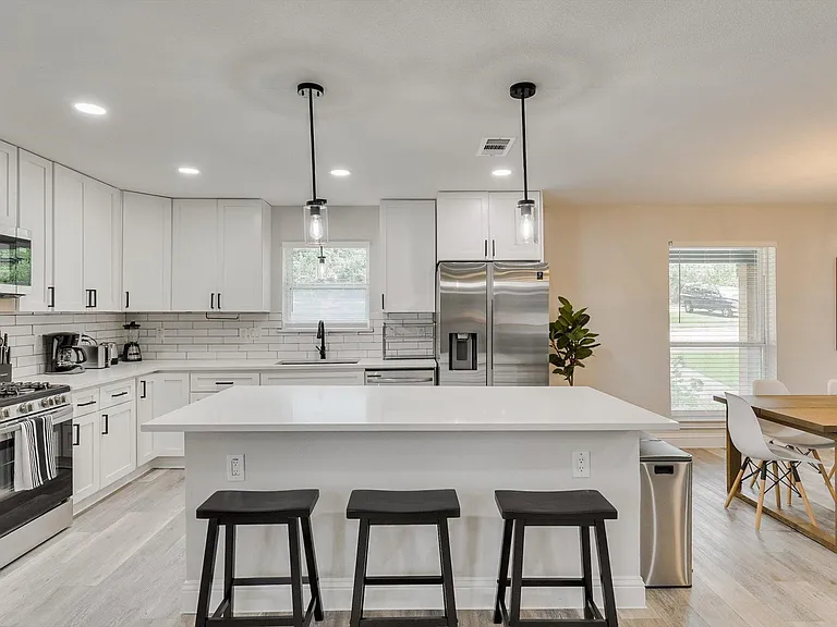 3921 Amy Ave — Photo 36
